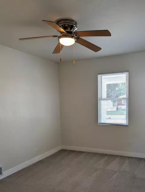Bedroom - 1718 E John St, Appleton, WI 54915 photo 2 of 8