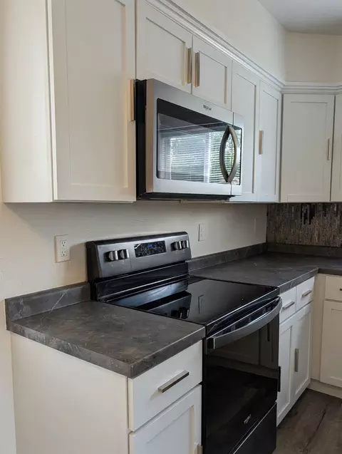 Kitchen - 1718 E John St, Appleton, WI 54915 photo 3 of 4
