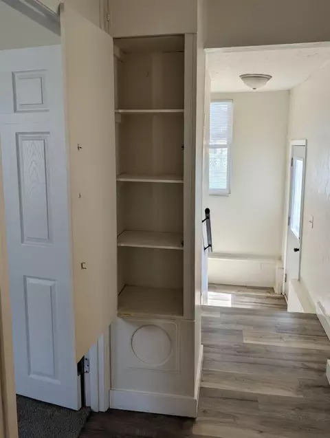 Entry Way - 1718 E John St, Appleton, WI 54915 photo 1 of 4