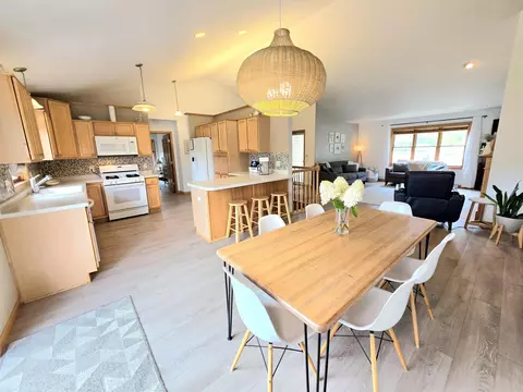 Kitchen - 3226 E Greenleaf Dr, Appleton, WI 54913 photo 1 of 6