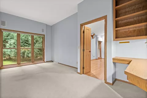 Bedroom - 1525 S Weimar St, Appleton, WI 54915 photo 4 of 10