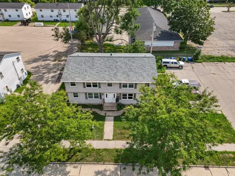 1842 Evans St, Oshkosh, WI 54901