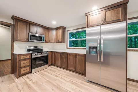 Kitchen - 3973 W Highview Dr, Appleton, WI 54913 photo 2 of 5