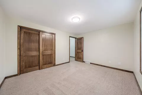 Bedroom - 3973 W Highview Dr, Appleton, WI 54913 photo 4 of 9