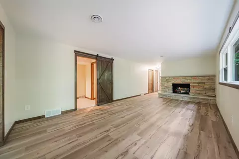 Living - 3973 W Highview Dr, Appleton, WI 54913 photo 5 of 5