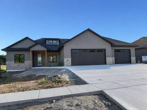 4933 Big Sky Pass, De Pere, WI 54115