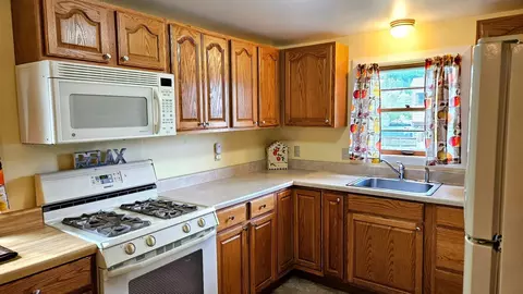 Kitchen - 403 N Clark St, Appleton, WI 54911 photo 3 of 5