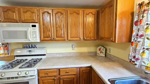Kitchen - 403 N Clark St, Appleton, WI 54911 photo 4 of 5