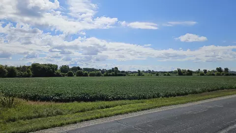 3400 N Mayflower Dr, Appleton, WI 54913 photo 3