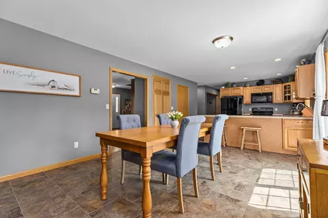 Dining - 3023 E Greenleaf Dr, Appleton, WI 54913 photo 1 of 2