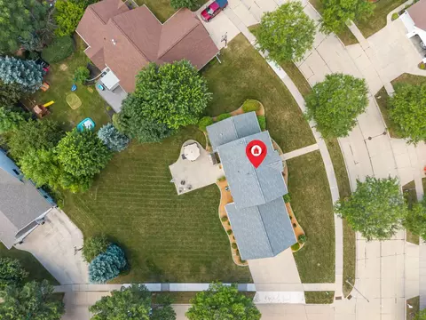 View/Area - 3023 E Greenleaf Dr, Appleton, WI 54913 photo 2 of 10