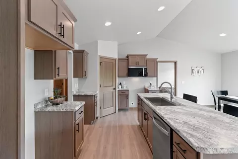 Kitchen - 1713 Golden Gate Dr, Appleton, WI 54913 photo 2 of 5