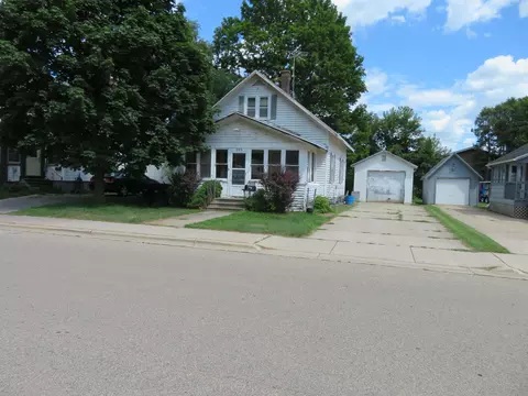 324 S Washington St, Shawano, WI 54166