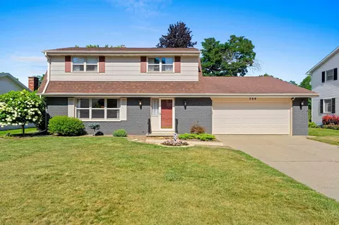 506 Pine Ter, Green Bay, WI 54303