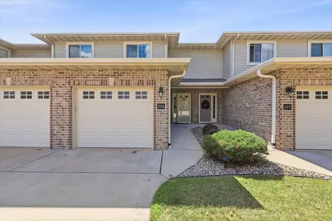 1300 Alpine Dr #204, Green Bay, WI 54311