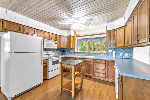 Kitchen - n6278 8th Drive, Plainfield, WI 54966 photo 2 of 2