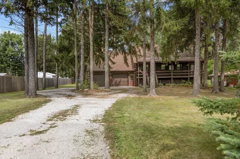 Exterior - 1712 Edgewood Dr, Appleton, WI 54913 photo 11 of 11