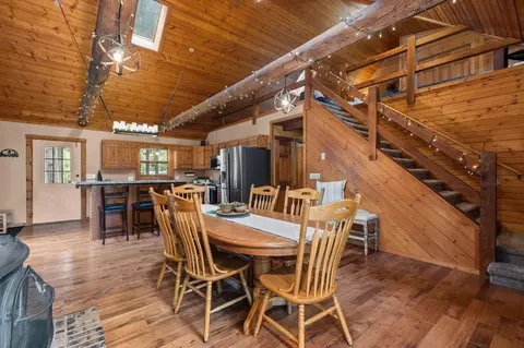 Dining - 1712 Edgewood Dr, Appleton, WI 54913 photo 4 of 5