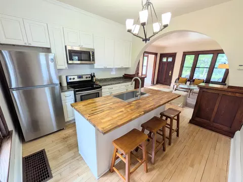 Kitchen - 326 E Summer St, Appleton, WI 54911 photo 3 of 4