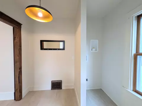 Entry Way - 326 E Summer St, Appleton, WI 54911 photo 3 of 3