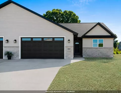 1837 London Rd, Green Bay, WI 54311