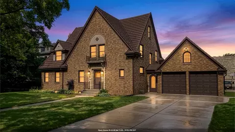 740 S Quincy St, Green Bay, WI 54301