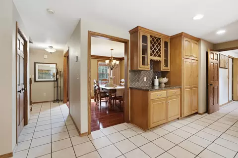Entry Way - 1502 E Cranberry Dr, Appleton, WI 54915 photo 2 of 2