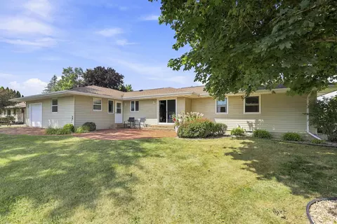 Exterior - 4521 W Capitol Dr, Appleton, WI 54913 photo 2 of 7