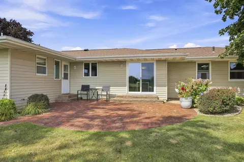 Exterior - 4521 W Capitol Dr, Appleton, WI 54913 photo 3 of 7