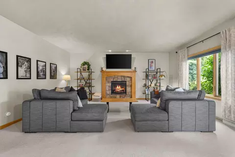Living - w6571 Austin Drive, Appleton, WI 54915 photo 1 of 4