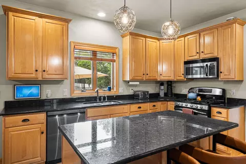 Kitchen - w6571 Austin Drive, Appleton, WI 54915 photo 3 of 7