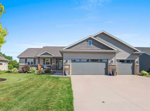 W6438 Sawtooth Street, Menasha, WI 54952