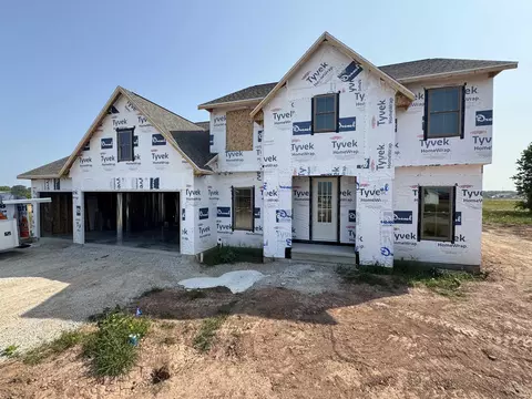 Exterior - W5625 Grey Drive, Appleton, WI 54915 photo 2 of 3