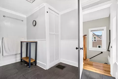 Entry Way - 824 S Weimar St, Appleton, WI 54915 photo 6 of 8