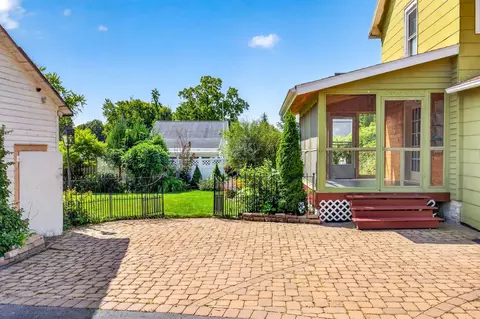 Exterior - 824 S Weimar St, Appleton, WI 54915 photo 9 of 21