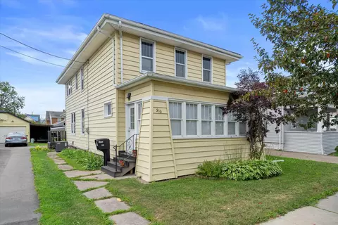 513 2nd St, Menasha, WI 54952