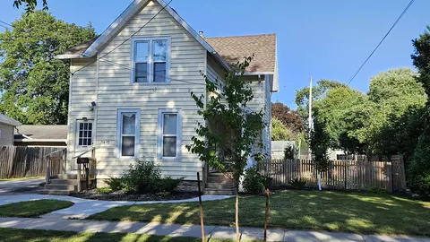 Exterior - 714 N Durkee St, Appleton, WI 54911 photo 2 of 7