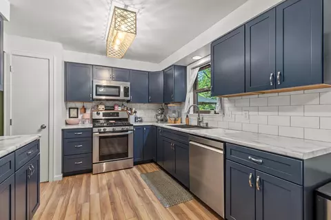 Kitchen - 2108 S Horizon Dr, Appleton, WI 54915 photo 1 of 4