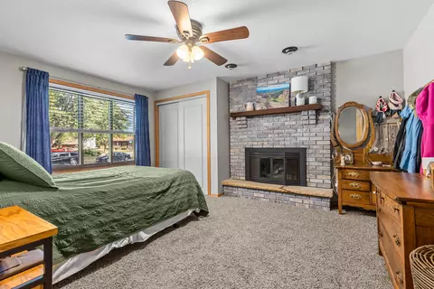 Bedroom - 2108 S Horizon Dr, Appleton, WI 54915 photo 1 of 7