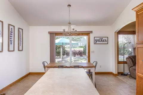 Dining - 1124 Bobby Ct, Appleton, WI 54915 photo 2 of 2