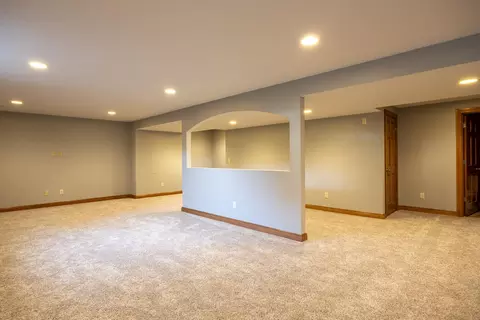 Living - 1124 Bobby Ct, Appleton, WI 54915 photo 3 of 4