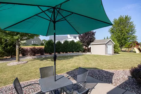 Exterior - 1124 Bobby Ct, Appleton, WI 54915 photo 2 of 8