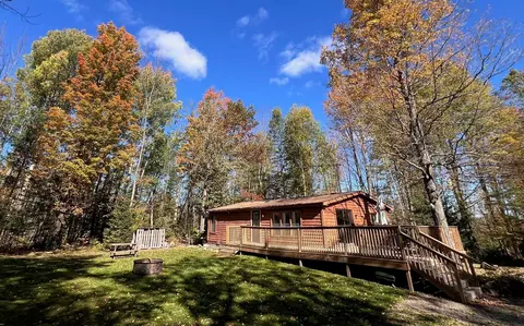 w1391 Rose Lake Road, White Lake, WI 54491