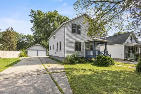 1227 Porlier St, Green Bay, WI 54301