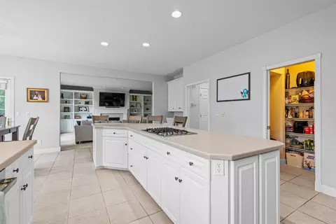 Kitchen - 601 E Carrington Ln, Appleton, WI 54913 photo 5 of 7