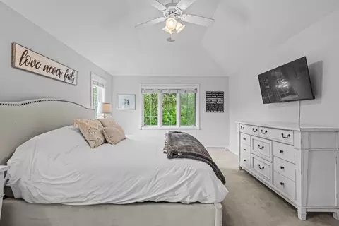 Bedroom - 601 E Carrington Ln, Appleton, WI 54913 photo 3 of 10