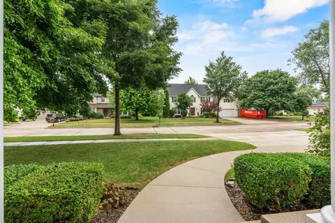 Exterior - 601 E Carrington Ln, Appleton, WI 54913 photo 8 of 16