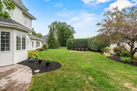 Exterior - 601 E Carrington Ln, Appleton, WI 54913 photo 14 of 16