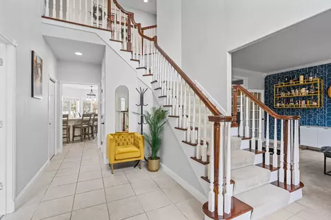 Entry Way - 601 E Carrington Ln, Appleton, WI 54913 photo 1 of 11