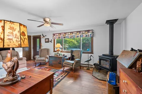 Living - n10319 Bedora Lane, Crivitz, WI 54114 photo 1 of 3